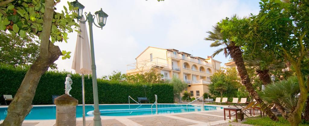Hotel Sant'Agata Sant'Agata sui due Golfi Bagian luar foto